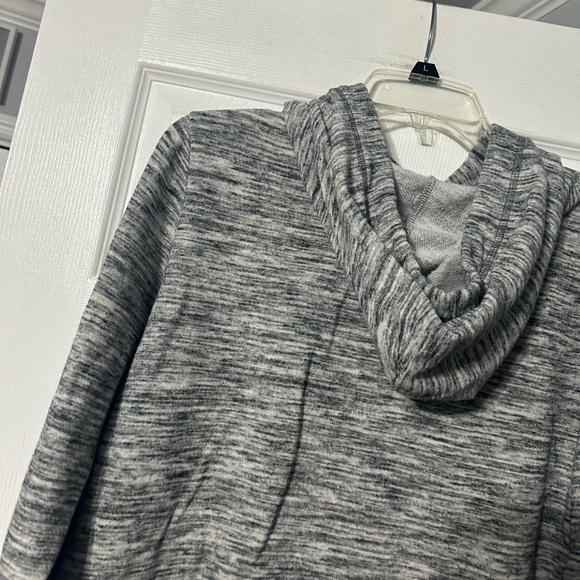 PINK Victoria's Secret Hoodie Sweatshirt with Colorful Graphic Logo - Picture 13 of 15